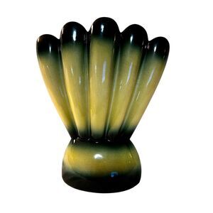Vintage Hull Pottery Art Deco Fan Vase In A Green Drip Glaze 1940’s Collectible